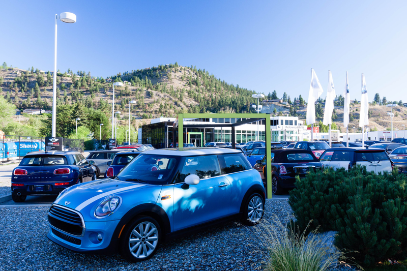 Illustration for article titled Pics from the Curbside: 2016-07-24 Around Enterprise Way, Kelowna